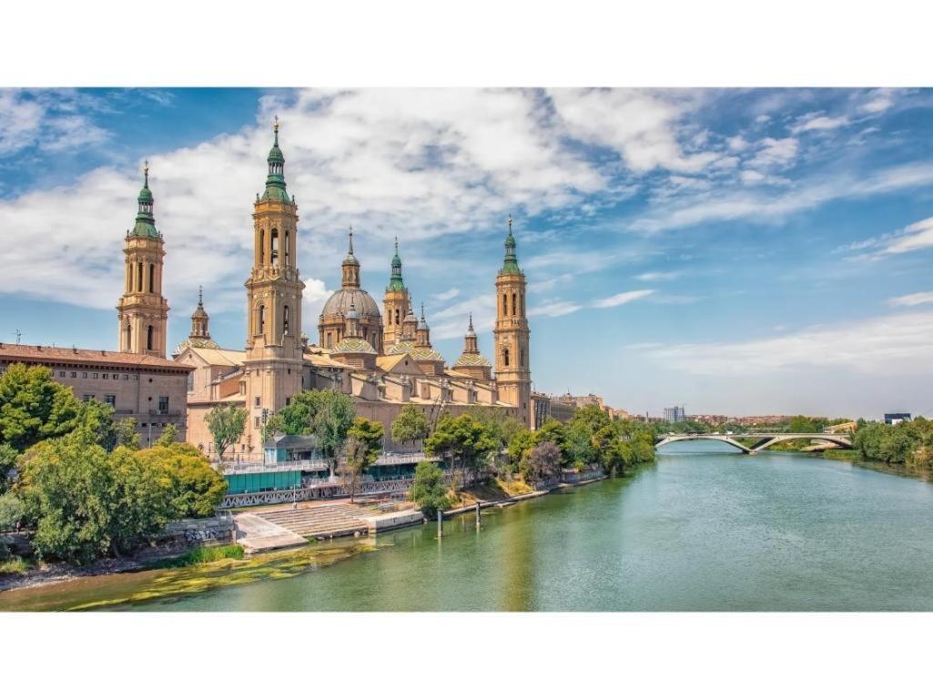 Casa Mar Centro Apartment Zaragoza Ngoại thất bức ảnh